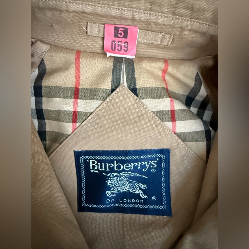 Vintage Burberry’s’ Hooded Coat - Size 4 - Picture 14 of 16